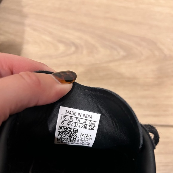 samba adidas women’s sneakers size 6 black - Picture 4 of 5